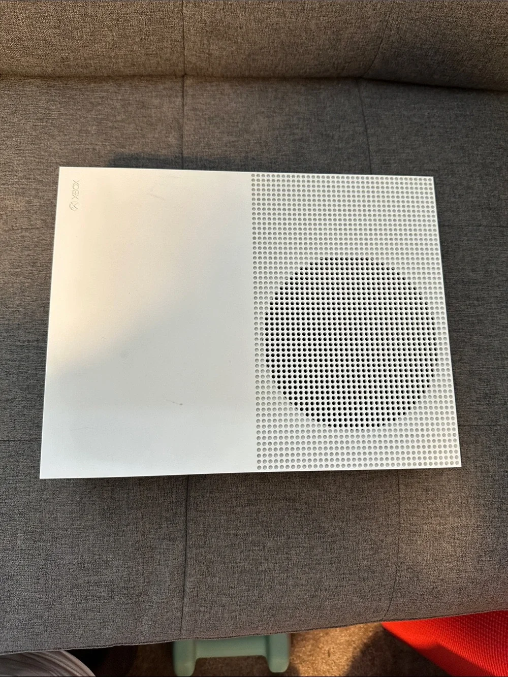 Microsoft Xbox One S White Console + Wireless Controller